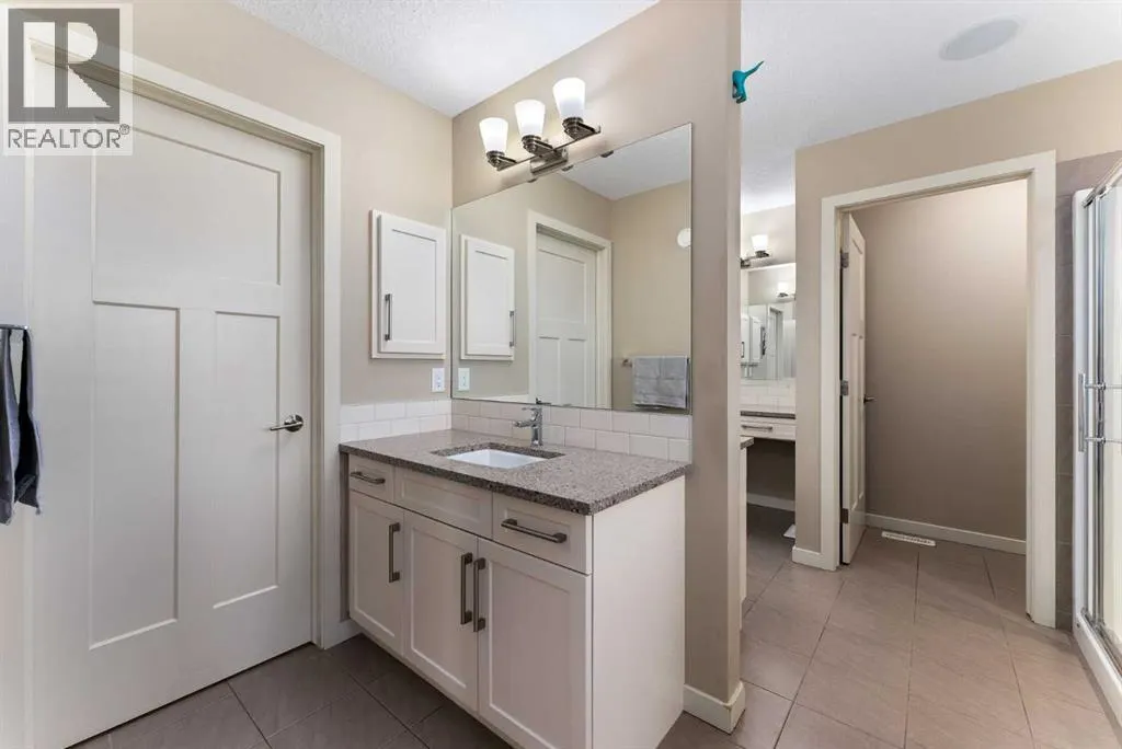 220 Auburn Meadows Crescent SE