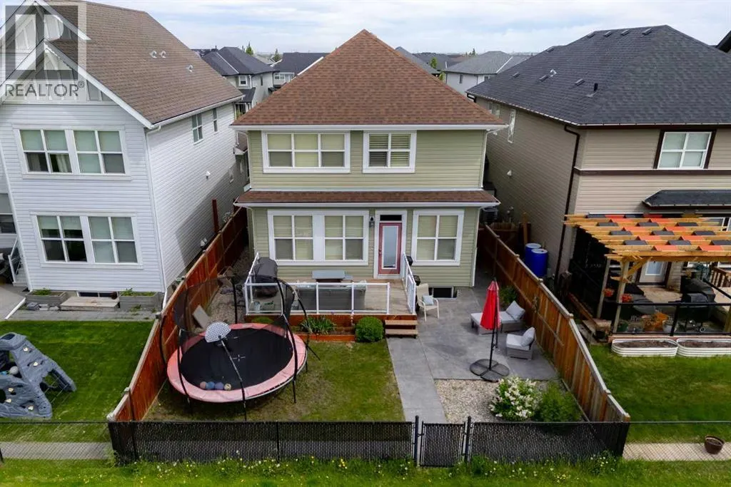 220 Auburn Meadows Crescent SE