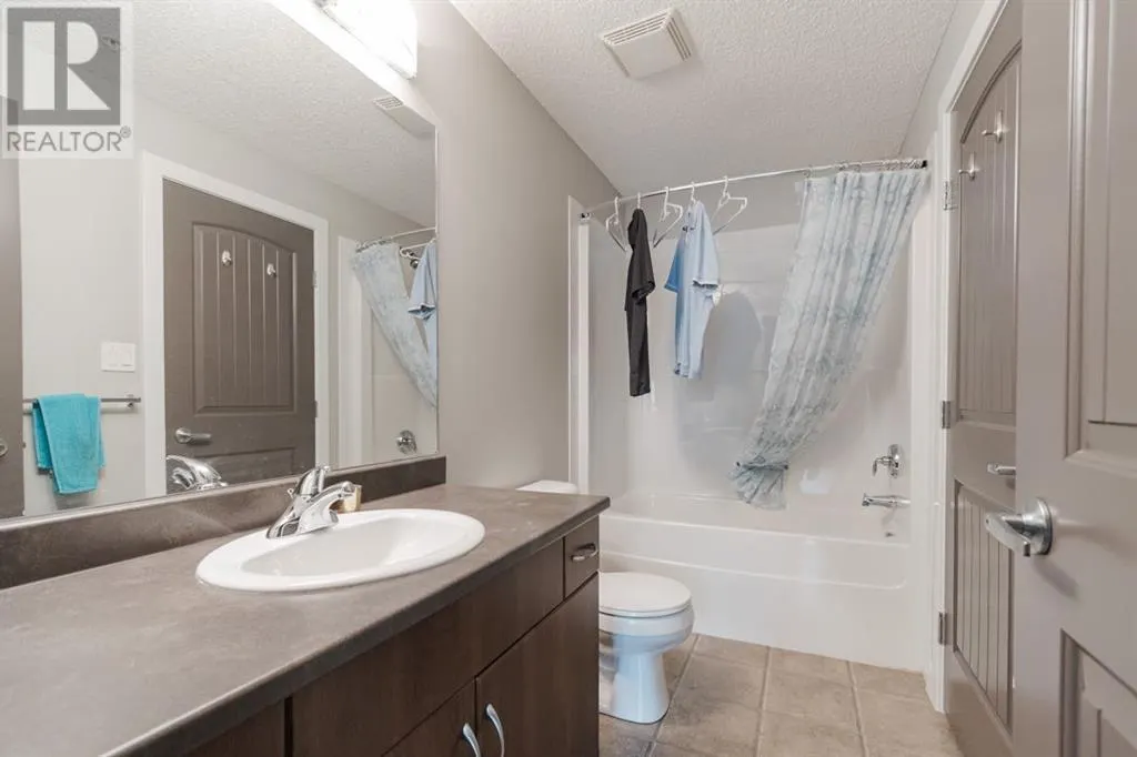 305, 136D Sandpiper Road