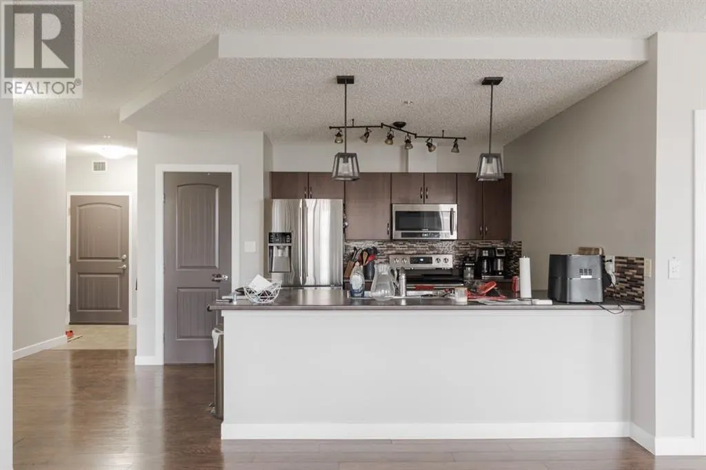 305, 136D Sandpiper Road