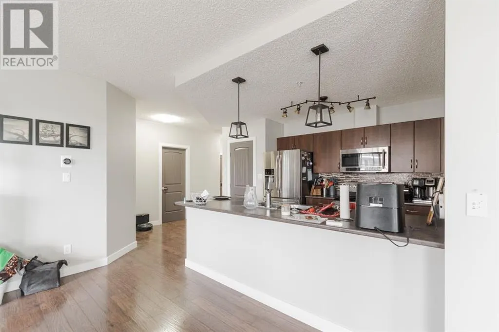 305, 136D Sandpiper Road