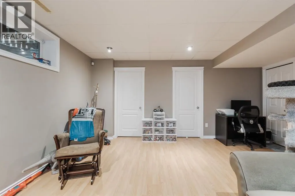 335 Warren Road