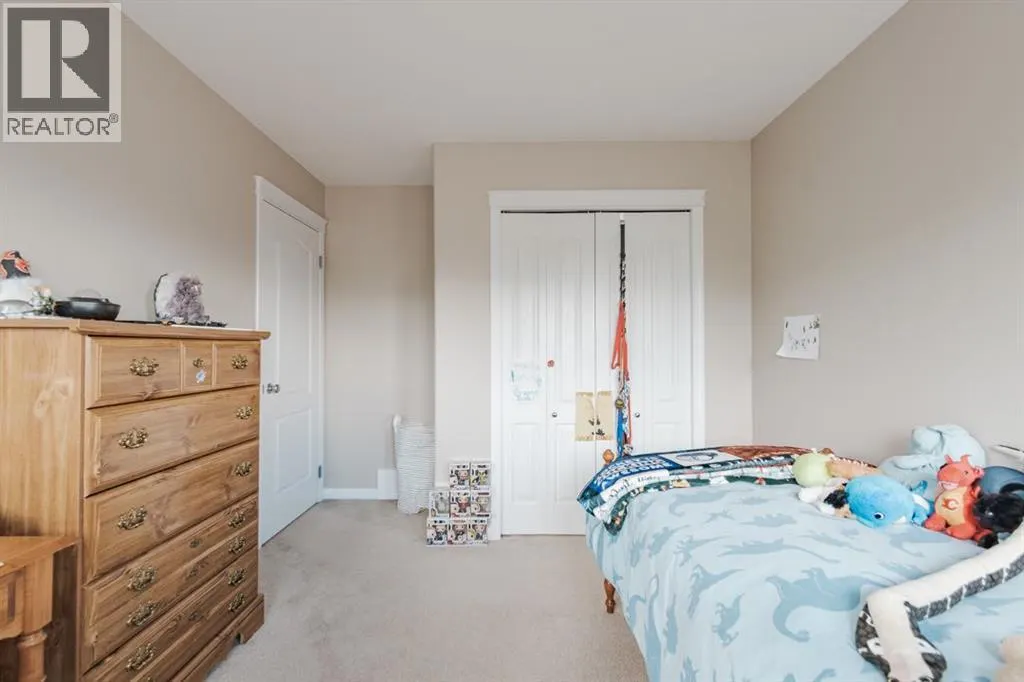 335 Warren Road