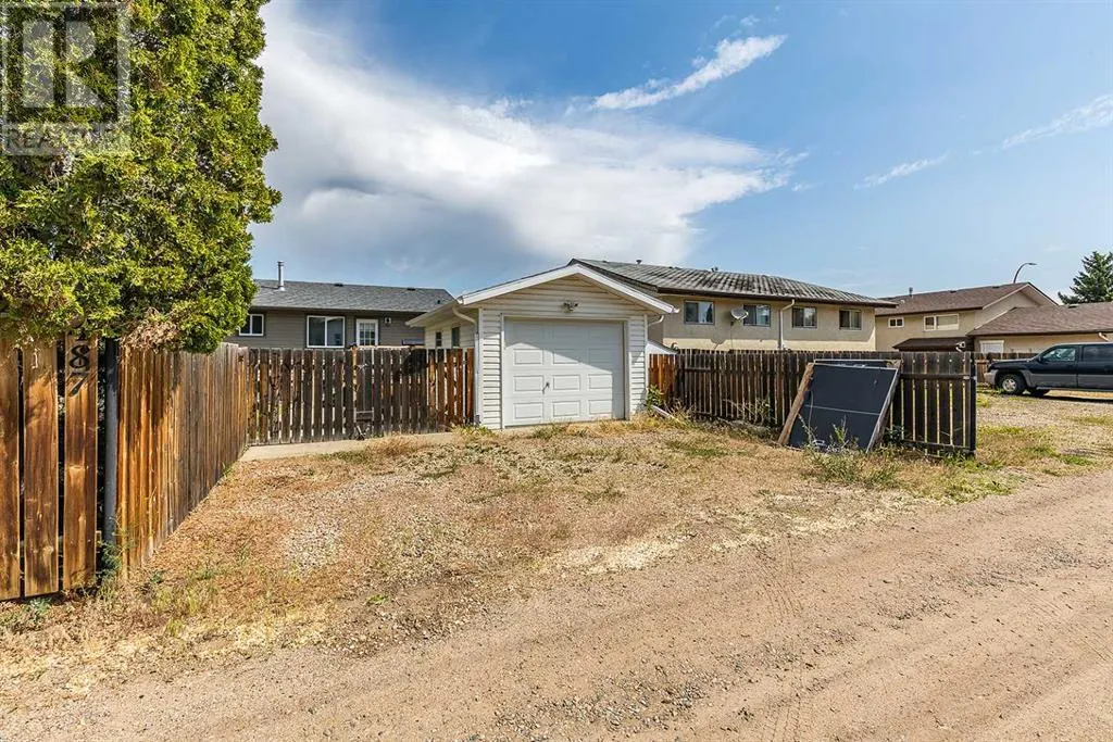 487 Hilton Crescent NE