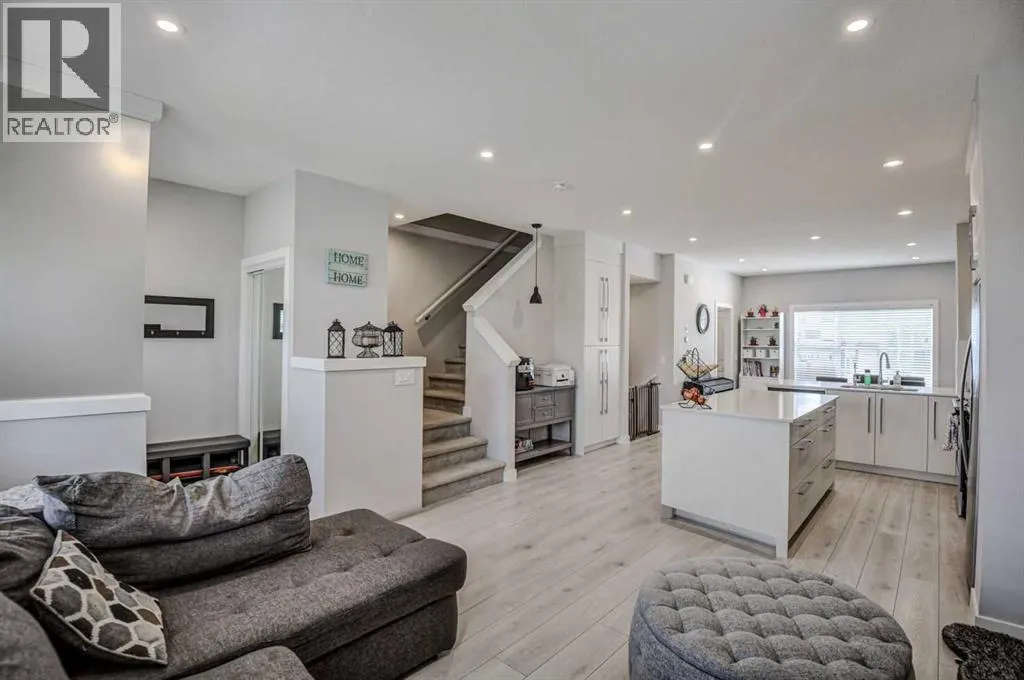 448 West Lakeview Drive