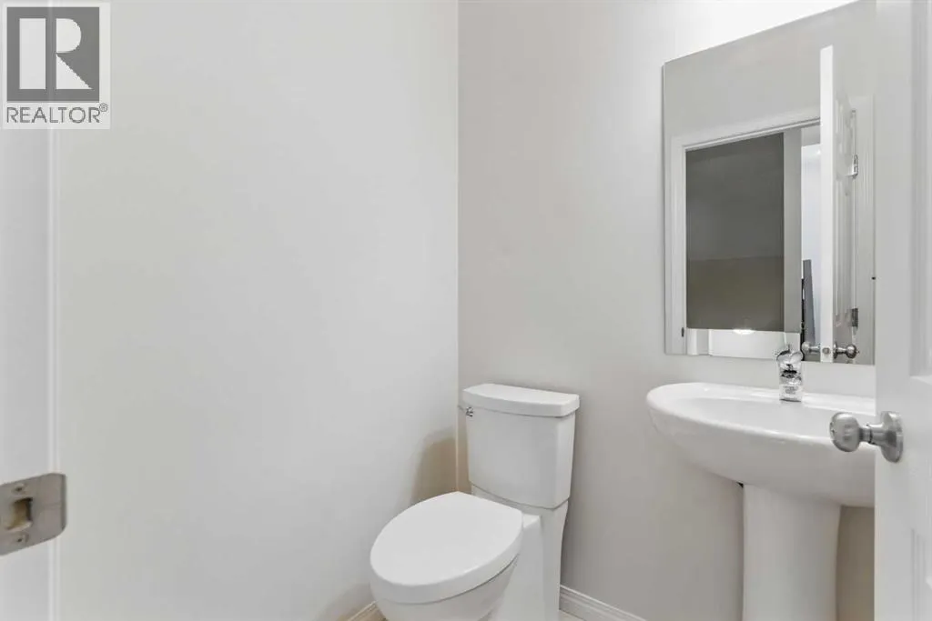 26 Mount Rae Ridge