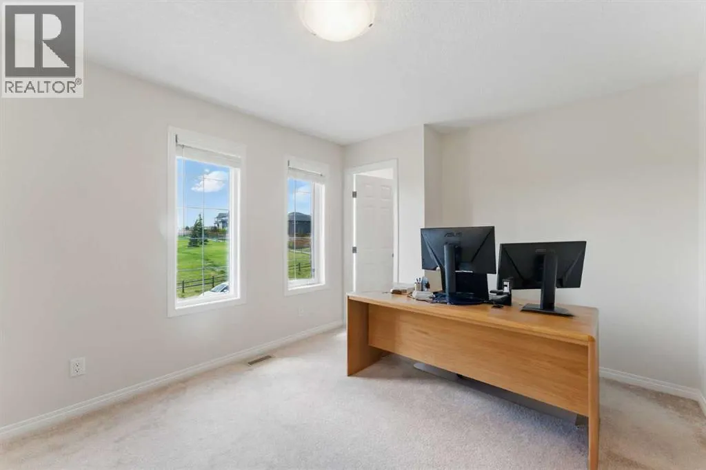 26 Mount Rae Ridge