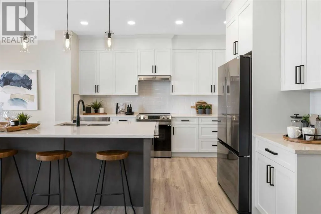 390 Kinniburgh Loop