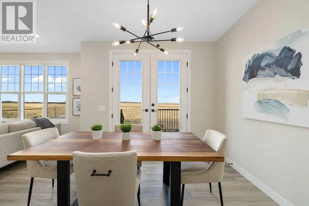 390 Kinniburgh Loop