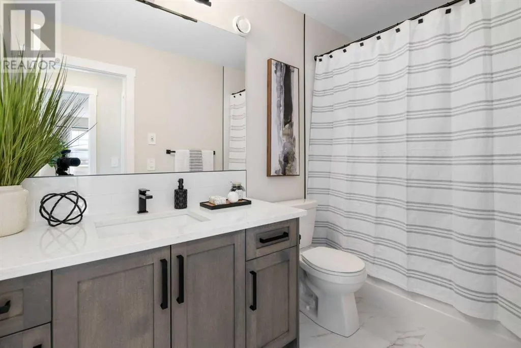 390 Kinniburgh Loop
