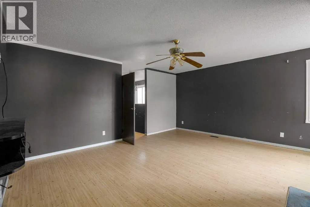 105 Simpson Way