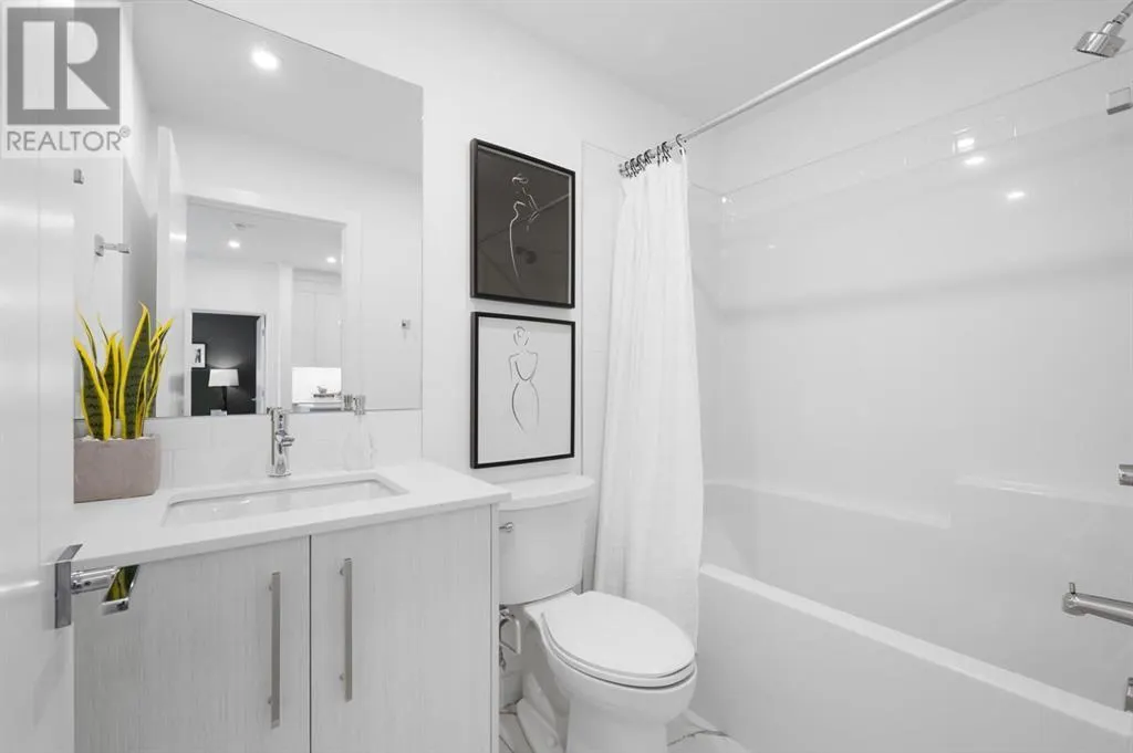3203, 6 Merganser Drive W