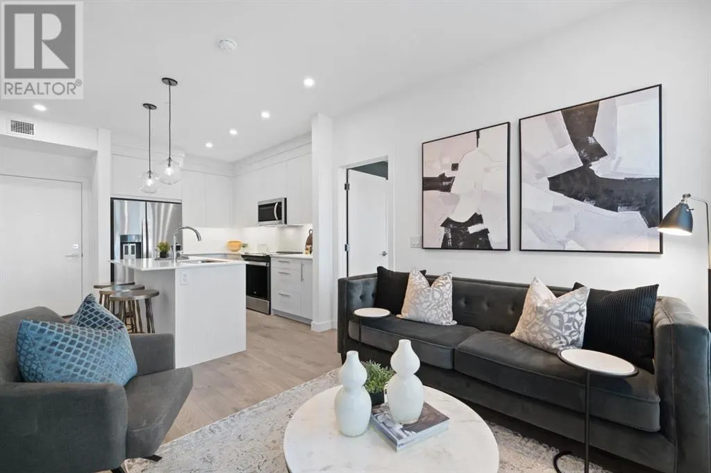 3203, 6 Merganser Drive W