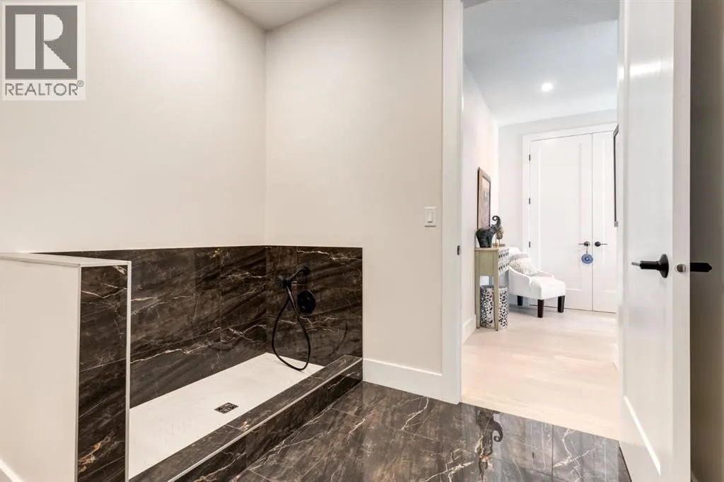 213 Marina Cove SE