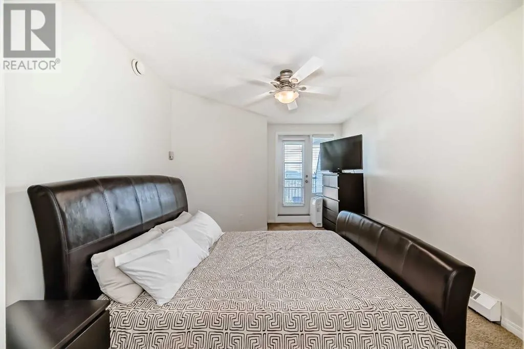 12, 21 McKenzie Towne Gate SE