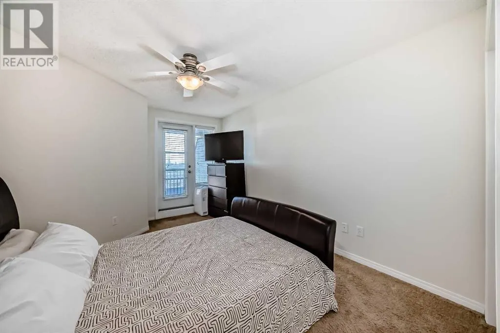 12, 21 McKenzie Towne Gate SE
