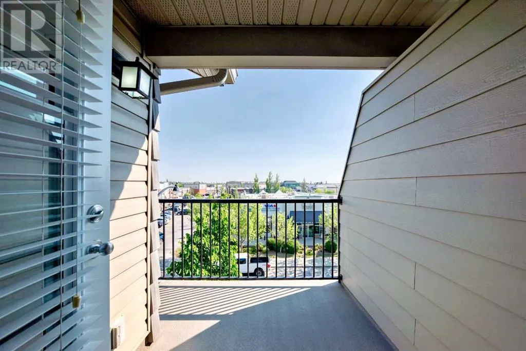 12, 21 McKenzie Towne Gate SE
