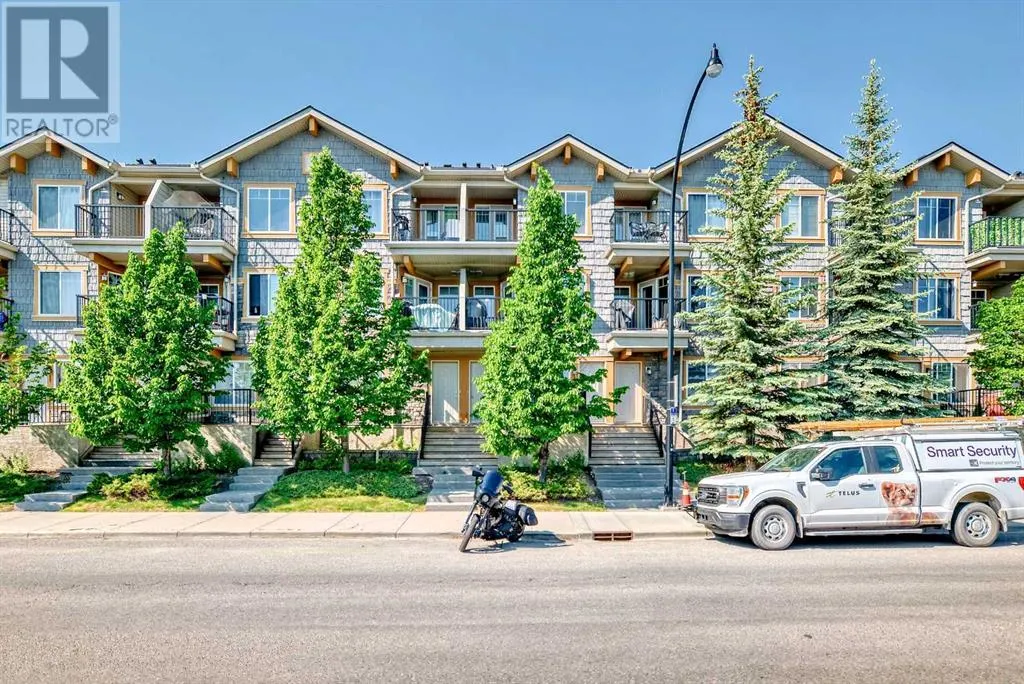 12, 21 McKenzie Towne Gate SE