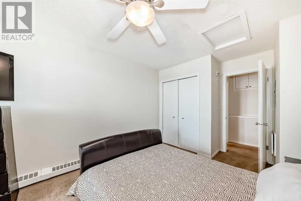 12, 21 McKenzie Towne Gate SE