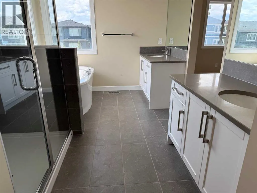 91 Sundown Crescent