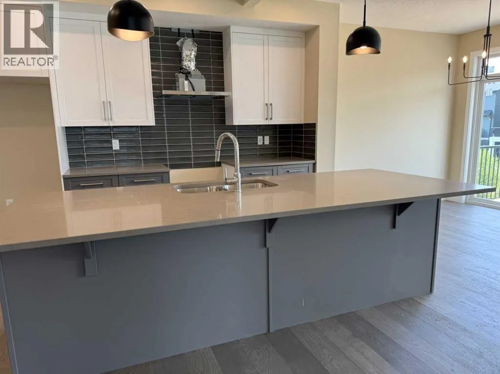 91 Sundown Crescent