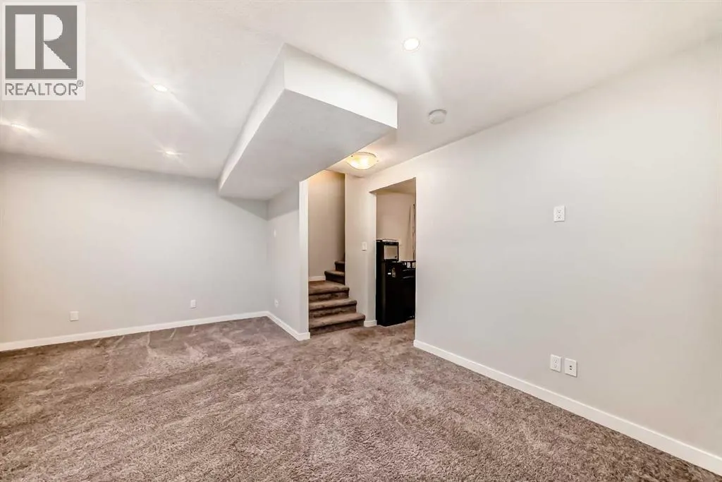 98 Legacy Close SE