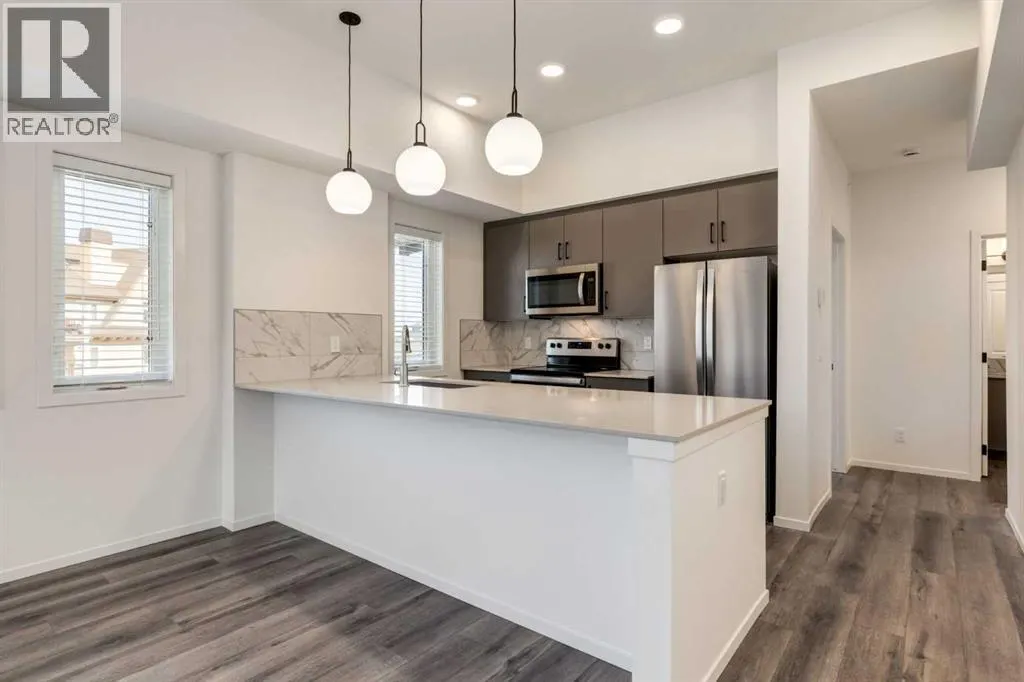 401, 140 Mahogany Street SE