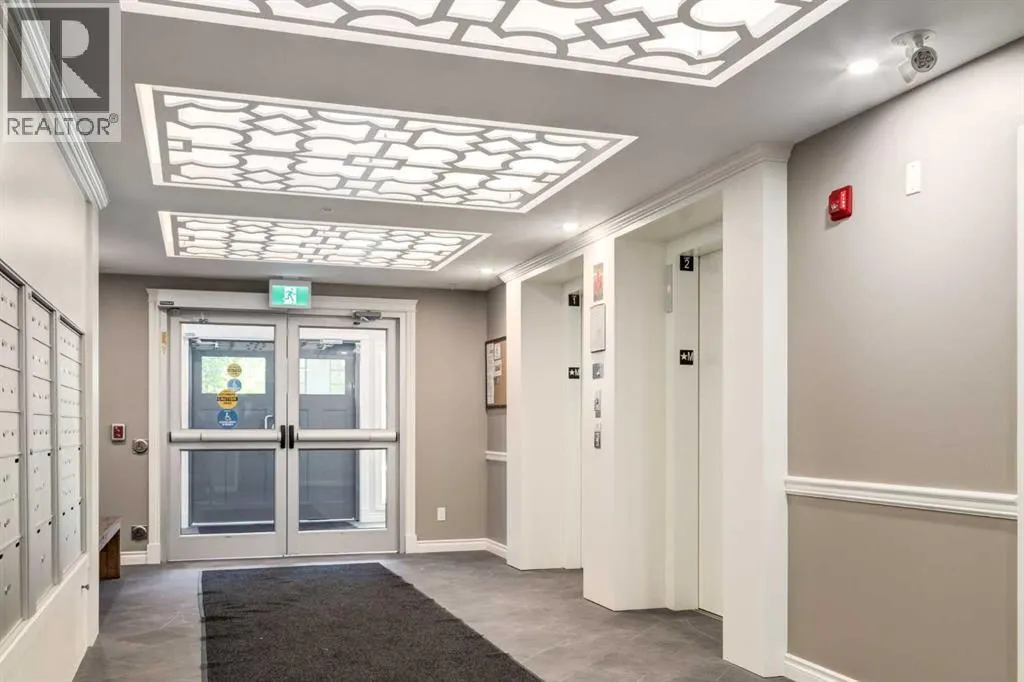 401, 140 Mahogany Street SE