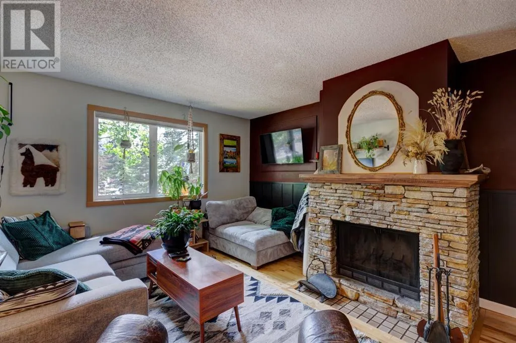 105, 200 Three Sisters Drive