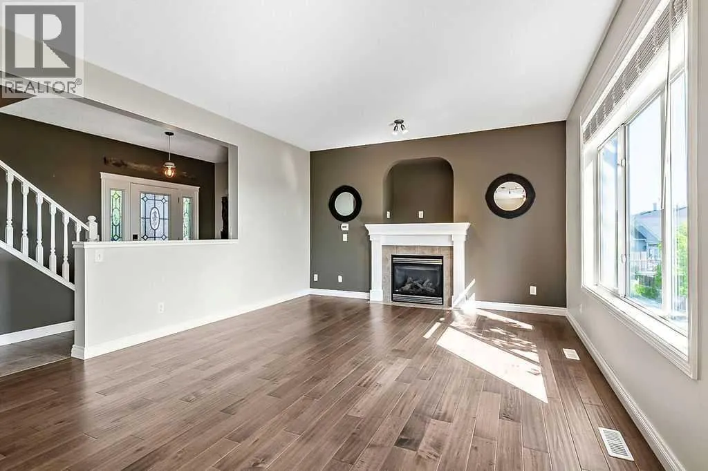 521 Westmount Close