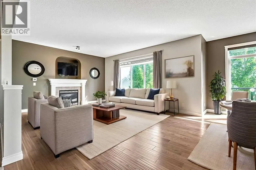 521 Westmount Close