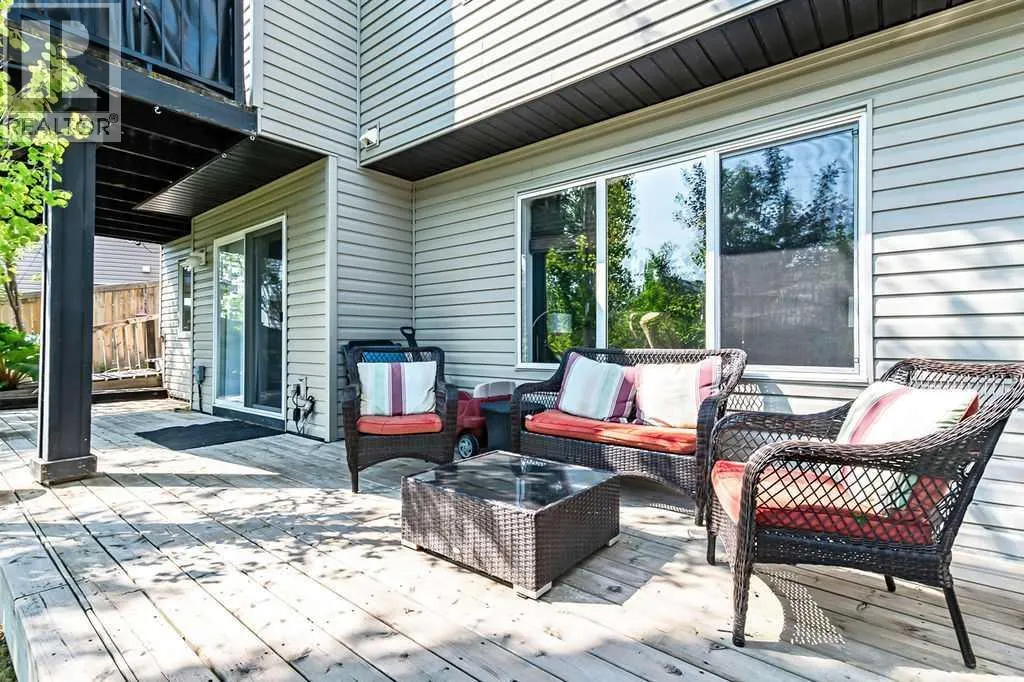521 Westmount Close