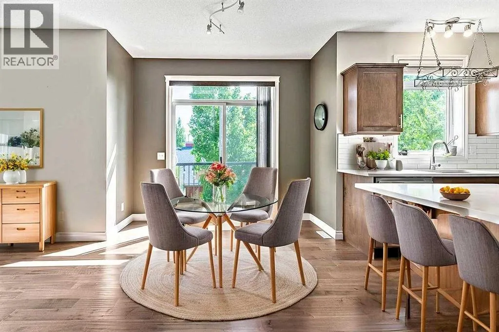 521 Westmount Close