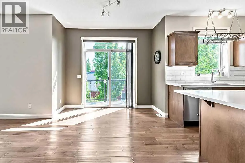 521 Westmount Close