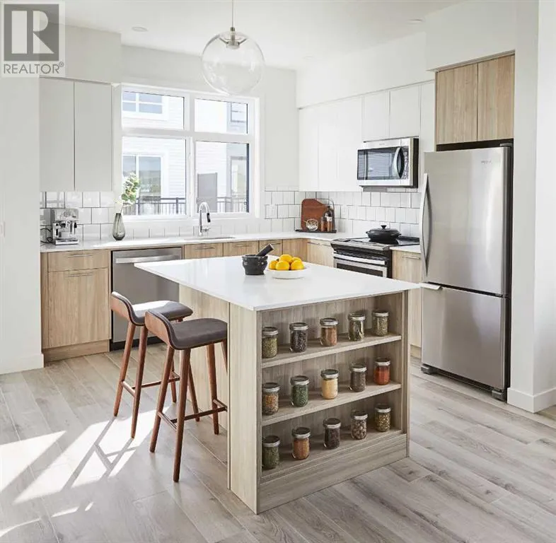 #146, 857 Belmont Drive SW