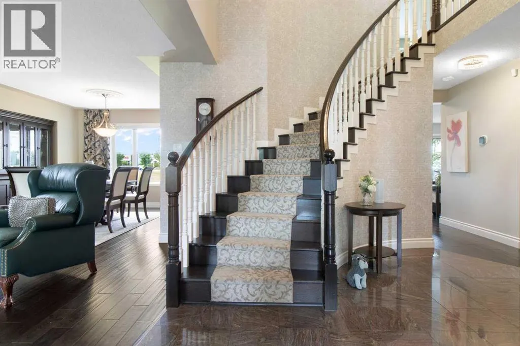 33 LAKESIDE GREENS CLOSE