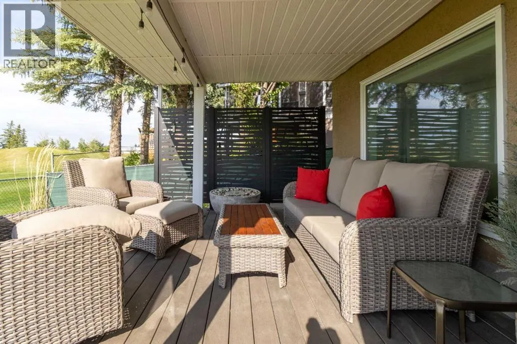 33 LAKESIDE GREENS CLOSE