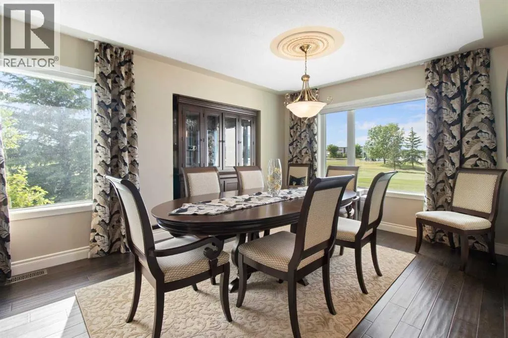 33 LAKESIDE GREENS CLOSE