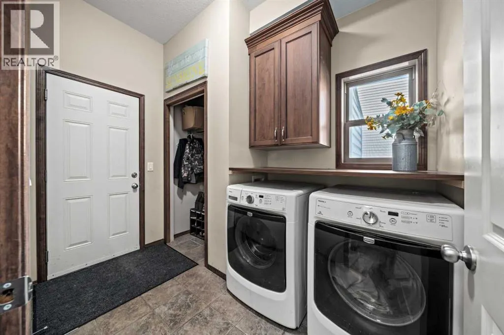 10 Crystalridge Bay