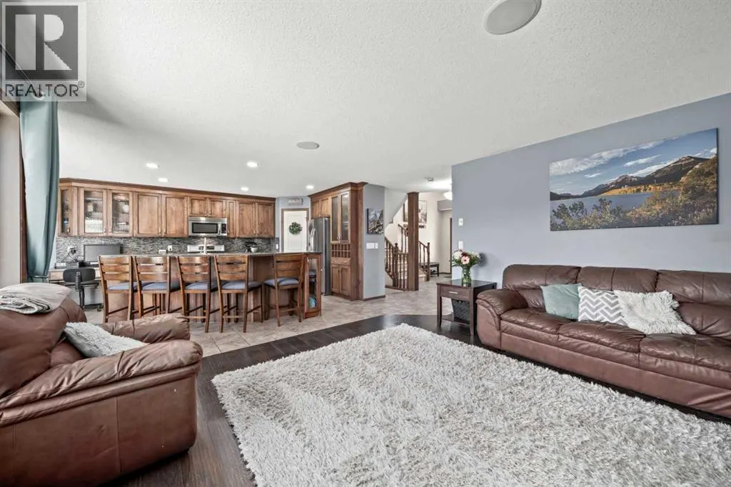 10 Crystalridge Bay