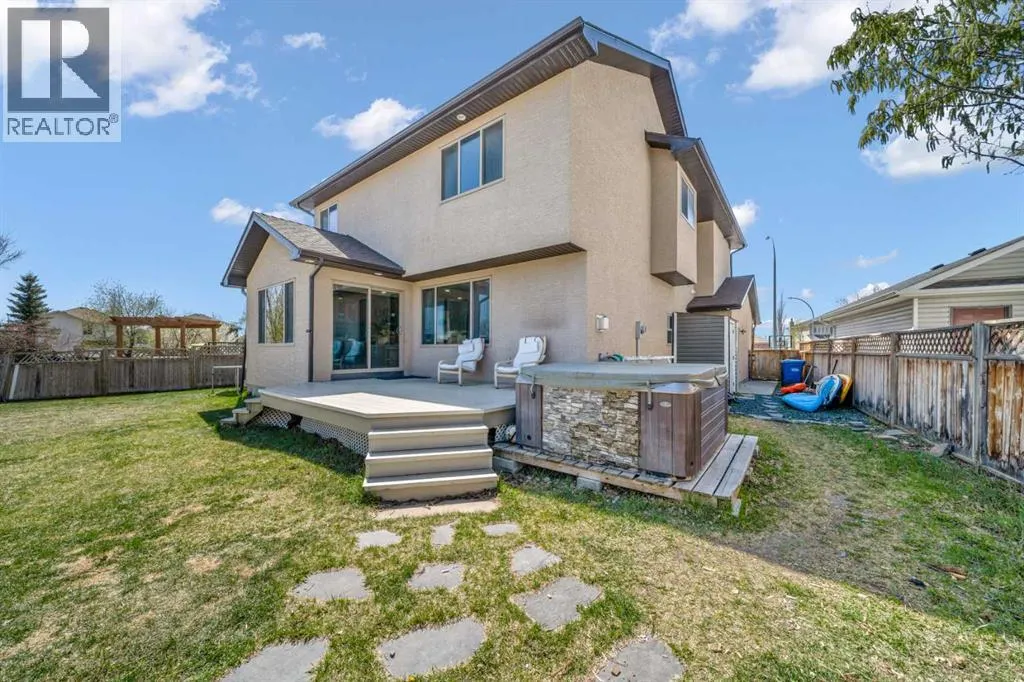 10 Crystalridge Bay