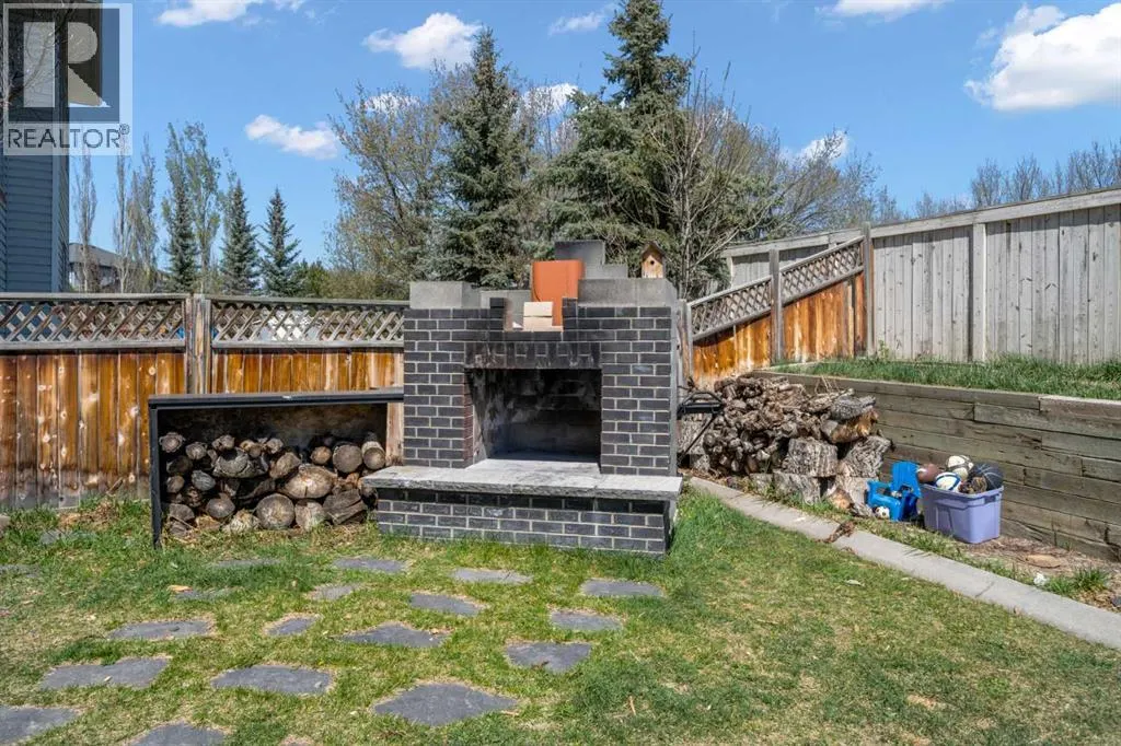10 Crystalridge Bay