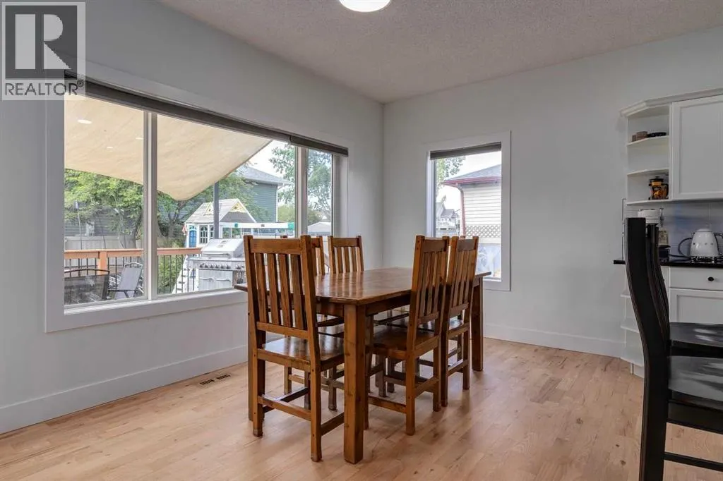 817 Crystal Beach Bay