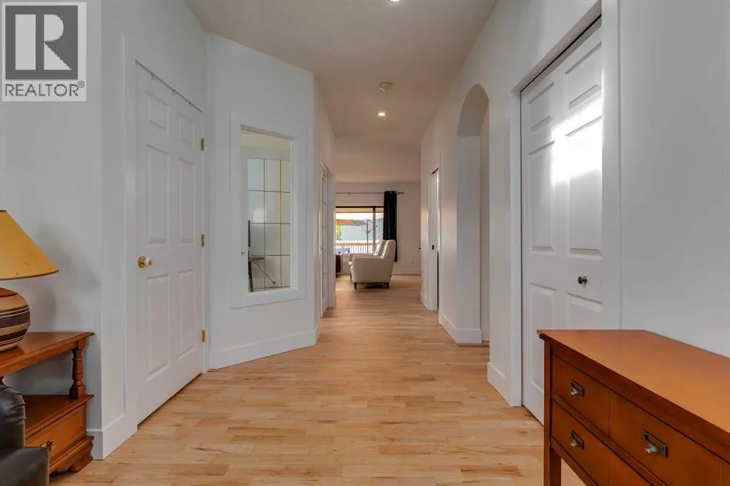817 Crystal Beach Bay