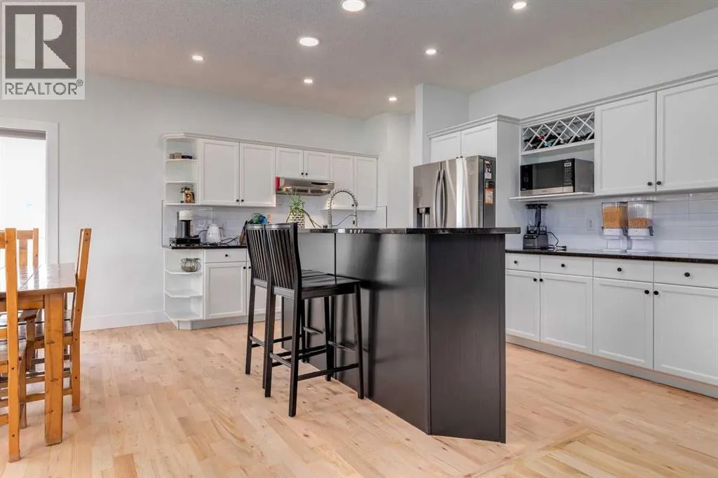 817 Crystal Beach Bay