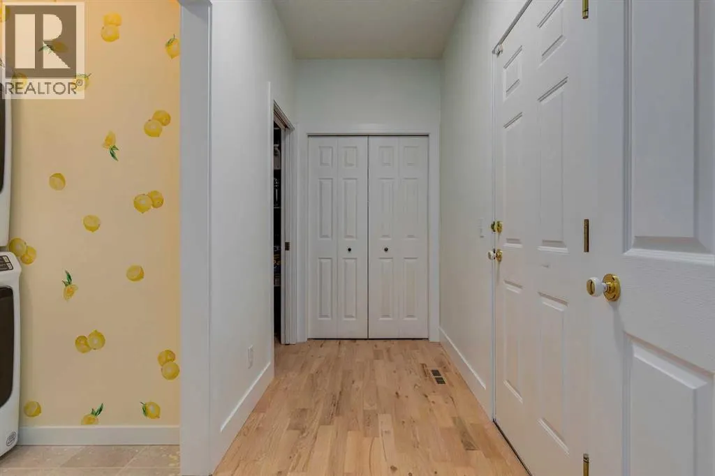 817 Crystal Beach Bay