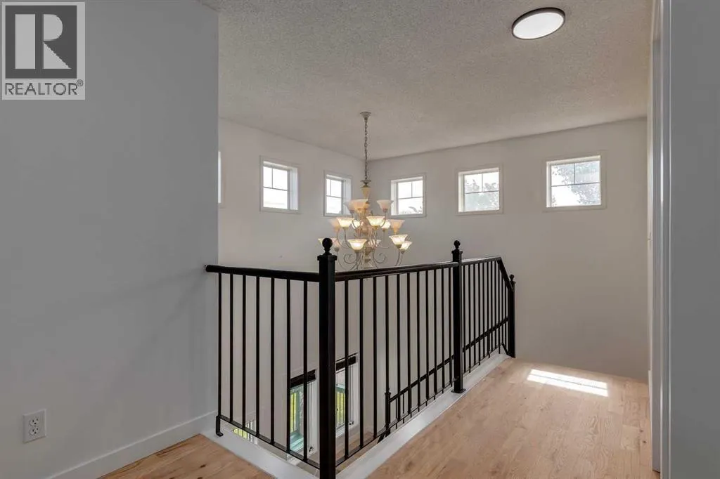 817 Crystal Beach Bay