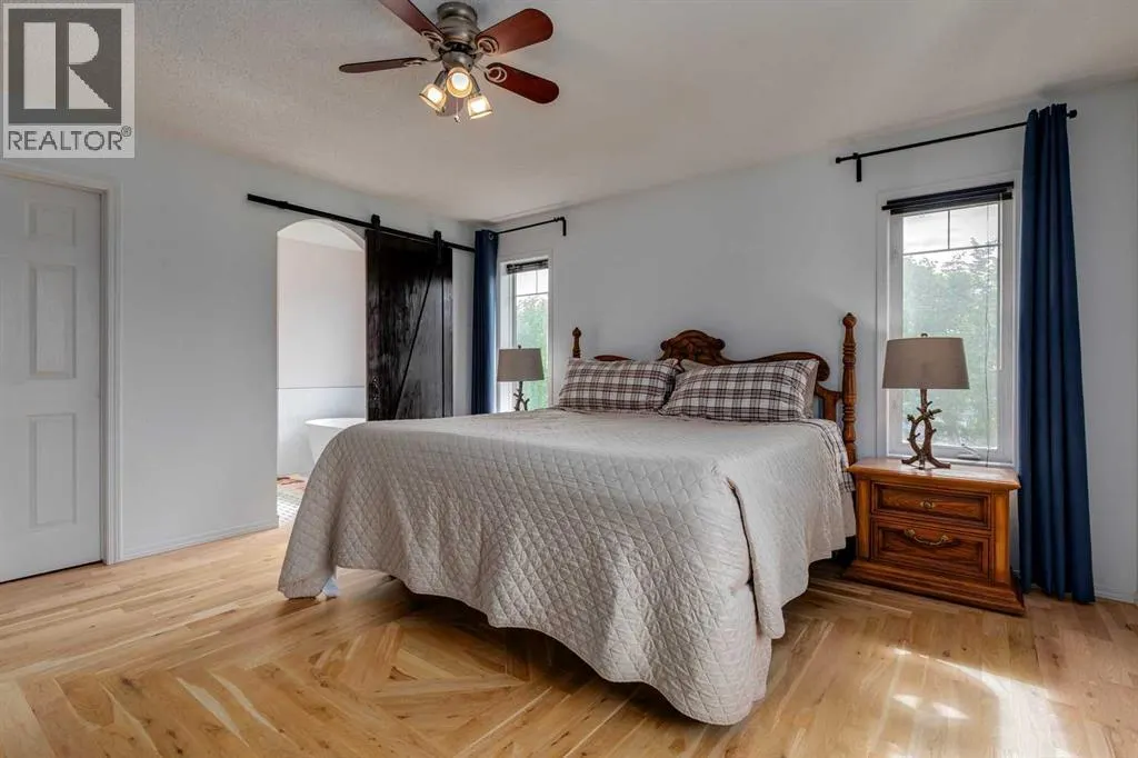 817 Crystal Beach Bay