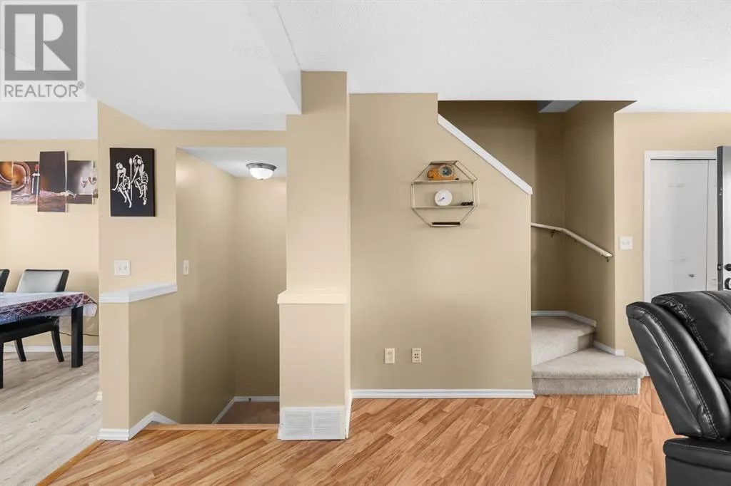 362 Elgin View SE