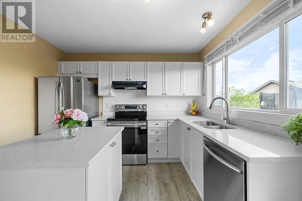 362 Elgin View SE